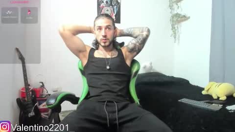 Snapshot of valentino2201 chatting on 01/19/26, 03:43 valentino online show from 01/19/26, 03:43