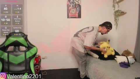 Snapshot of valentino2201 chatting on 02/27/26, 04:23 valentino online show from 02/27/26, 04:23