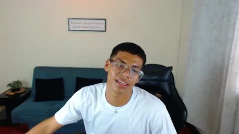 Valentino  online show from 04/15/26, 09:15