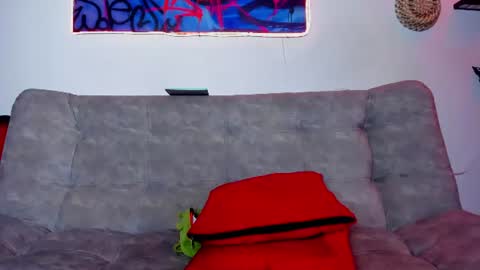 Snapshot of valentino_bel chatting on 06/19/26, 02:54 Nick online show from 06/19/26, 02:54