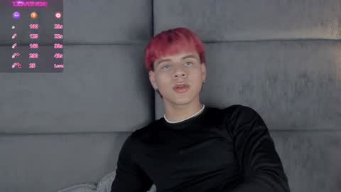 valentino moon online show from 12/06/24, 02:46