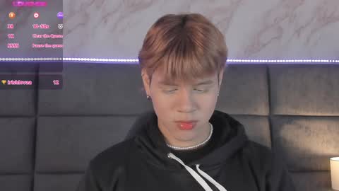 valentino moon online show from 12/28/24, 03:04