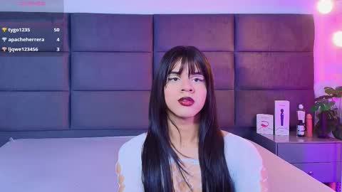 valentino moon online show from 01/19/26, 02:59