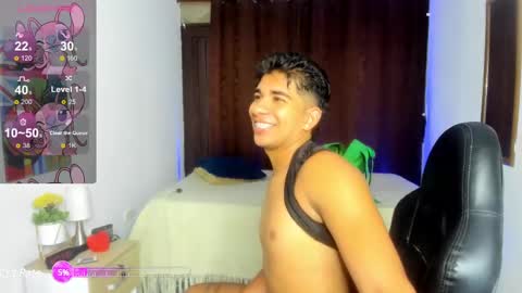 VALENTINO MOURA online show from 01/12/25, 03:03