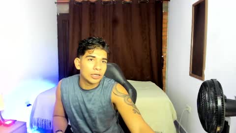 VALENTINO MOURA online show from 02/28/25, 12:09