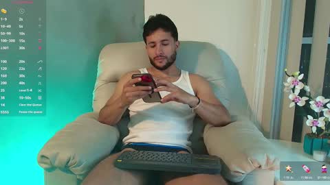 Valentino online show from 02/12/25, 12:37