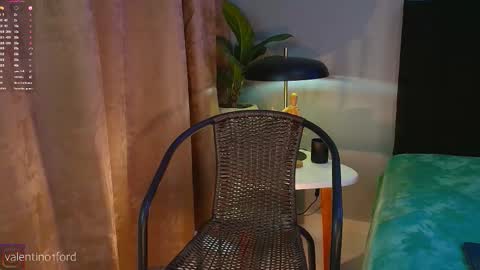 Valentino online show from 10/03/25, 08:28