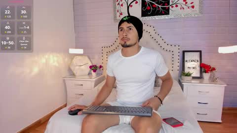 Snapshot of valentinos_ chatting on 01/05/26, 08:23 Valentinos online show from 01/05/26, 08:23