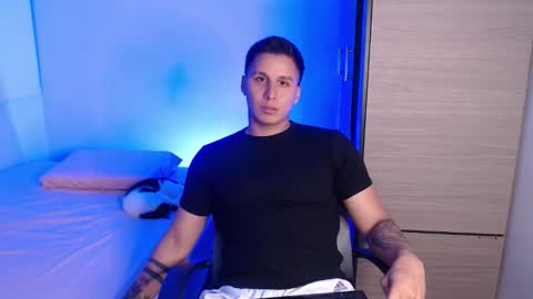 VALENTINO online show from 02/10/26, 11:09