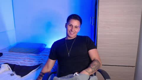 VALENTINO online show from 03/31/26, 11:16