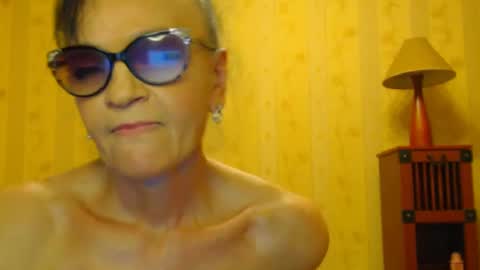 valentijm online show from 03/09/25, 11:58