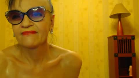 valentijm online show from 03/11/25, 08:09