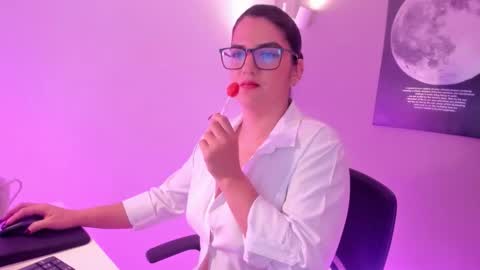 Snapshot of valenvega_ chatting on 02/01/26, 02:59 VALEN VEGA online show from 02/01/26, 02:59