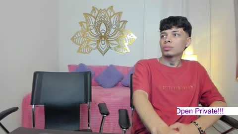 Snapshot of valeperez24 chatting on 02/24/25, 01:02 Valery And Daniel online show from 02/24/25, 01:02