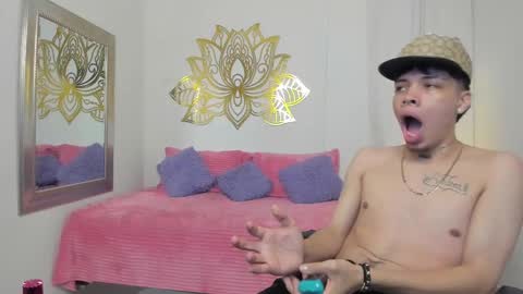 Snapshot of valeperez24 chatting on 02/27/25, 01:16 Valery And Daniel online show from 02/27/25, 01:16