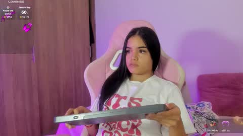 valeri_10 online show from 12/22/25, 10:23