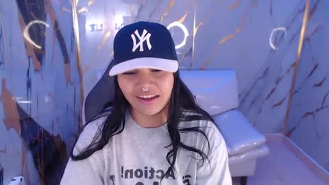 Snapshot of valeri_harpers4 chatting on 09/15/25, 01:22 valeri_harpers4 online show from 09/15/25, 01:22