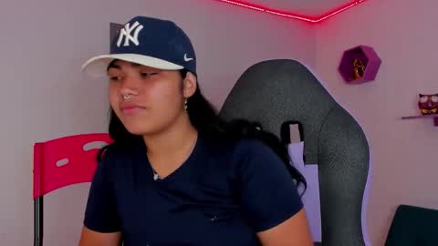 Snapshot of valeri_harpers4 chatting on 10/01/25, 01:33 valeri_harpers4 online show from 10/01/25, 01:33