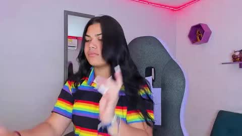 Snapshot of valeri_harpers4 chatting on 10/03/25, 01:02 valeri_harpers4 online show from 10/03/25, 01:02