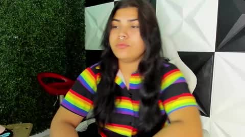 Snapshot of valeri_harpers4 chatting on 11/16/25, 01:44 valeri_harpers4 online show from 11/16/25, 01:44