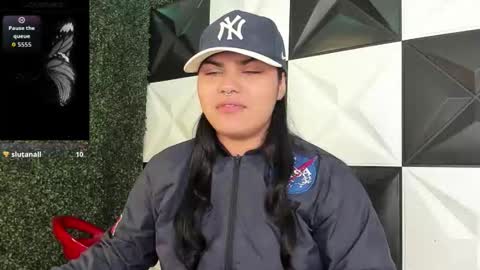 valeri_harpers4 online show from 02/24/26, 11:47