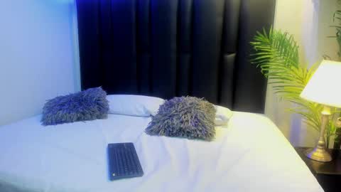 valeri_tafur online show from 12/17/25, 11:05