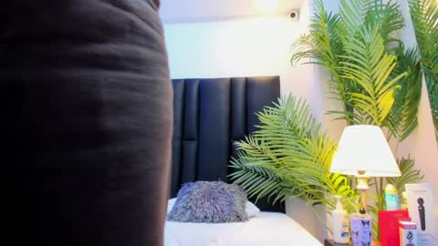 valeri_tafur online show from 04/08/26, 10:26