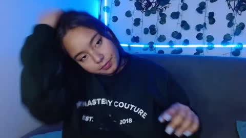 valeria online show from 12/21/24, 04:41