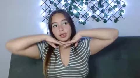 valeria online show from 02/18/25, 04:58