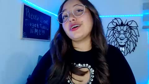 valeria online show from 11/08/25, 01:50