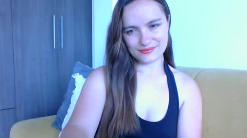 valeriafrannco online show from 03/17/26, 07:50