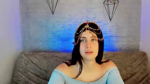 valeriagill_ online show from 05/02/26, 10:15