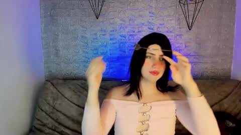 valeriagill_ online show from 05/24/26, 10:26
