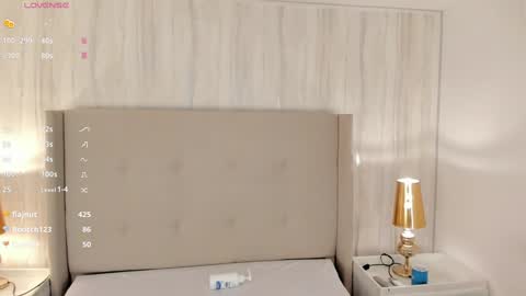 Valeria online show from 12/07/24, 03:52