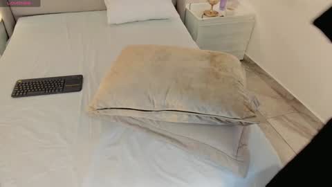 Valeria online show from 12/18/24, 11:24