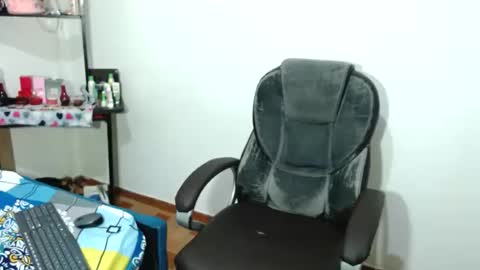 ValeriaHotye online show from 02/19/25, 10:53