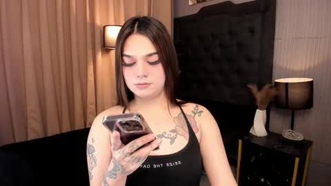 Snapshot of valerialukyanovaxxx chatting on 10/13/25, 11:21 Valeria online show from 10/13/25, 11:21