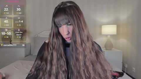 Valeria online show from 10/31/25, 05:52