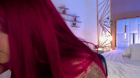 Snapshot of valerie__miller_ chatting on 11/25/25, 04:18 Valerie online show from 11/25/25, 04:18