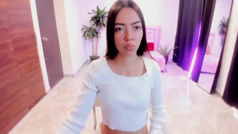 Valerie fox online show from 10/14/25, 02:51