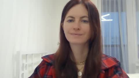 valerie_rose777 online show from 12/15/24, 12:49