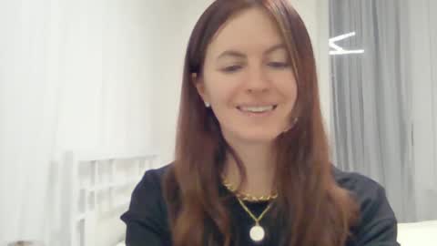 valerie_rose777 online show from 12/22/24, 08:14