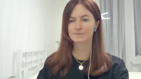 valerie_rose777 online show from 12/26/24, 03:53