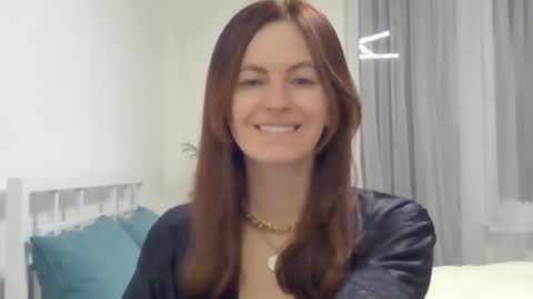 valerie_rose777 online show from 01/10/25, 10:15
