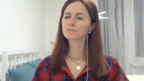 valerie_rose777 online show from 01/12/25, 07:31