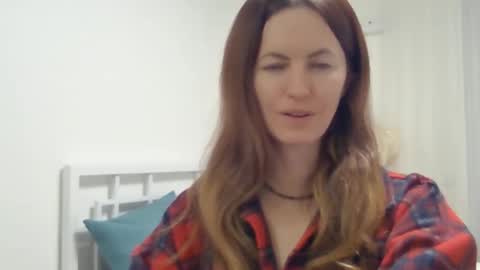 valerie_rose777 online show from 01/05/26, 07:06