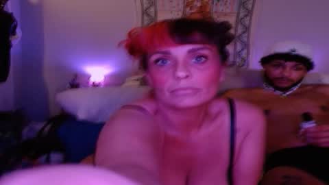 Snapshot of valerie_virago chatting on 12/16/25, 06:29 Valerie Virago online show from 12/16/25, 06:29