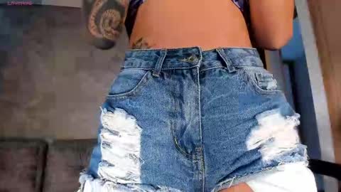 Snapshot of valerieaustin chatting on 11/11/25, 03:34 call me Val online show from 11/11/25, 03:34