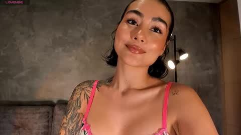 Snapshot of valerieaustin chatting on 11/24/25, 02:55 call me Val online show from 11/24/25, 02:55