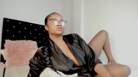 Valerie Blake online show from 04/23/26, 06:43